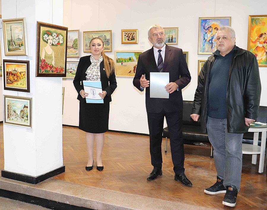 Над 150 творби на русенски художници събра изложба, посветена на празника на града