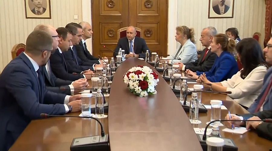 „Възраждане” при президента: Възможно е да има правителство в това НС, но без "сиамските близнаци" ГЕРБ и ДПС