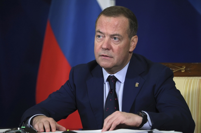 Дмитрий Медведев: Присъединяването на Украйна към НАТО би означавало война