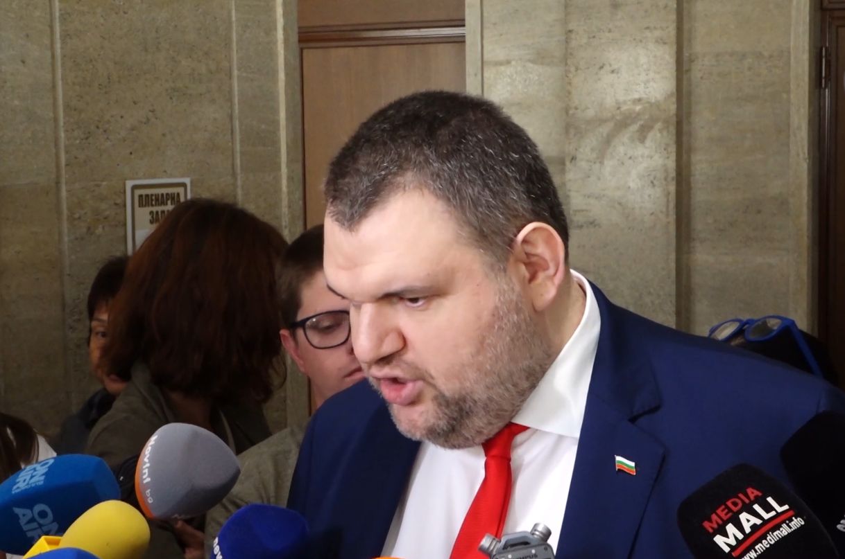 Пеевски отсече: НС трябва да отхвърли ветото на Радев за адвокатурата още на първото си заседание
