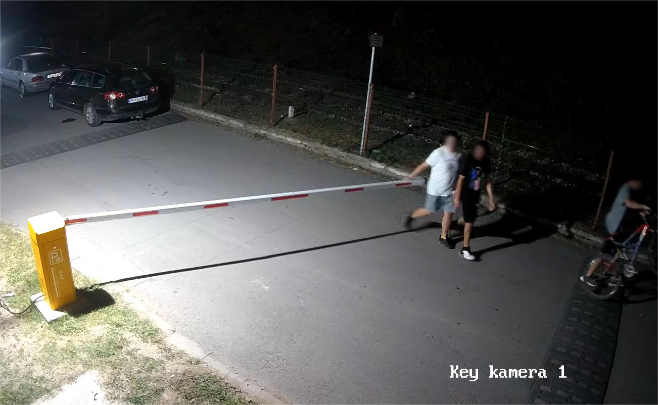 Бариера на кея в Русе стана обект на вандализъм