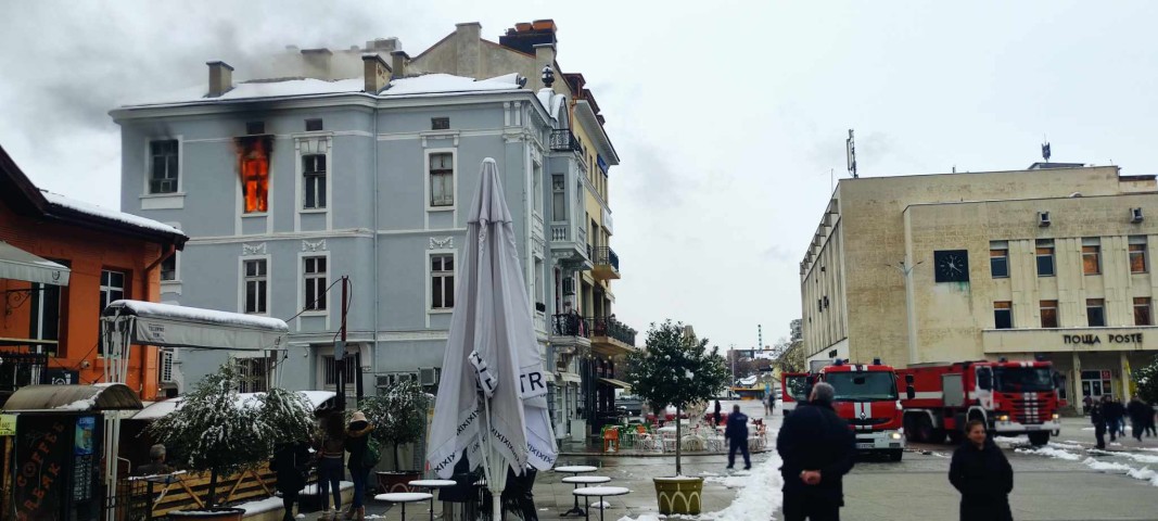 Мъж загина при пожар в къща - паметник на културата