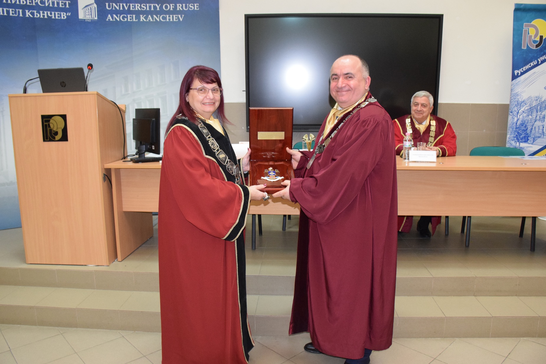 Doctor Honoris Causa на Русенския университет за ректора на Военноморската академия в Констанца
