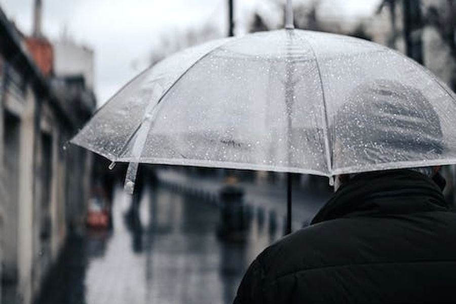 Ще продължи да вали на много места, в планините - силен вятър и сняг