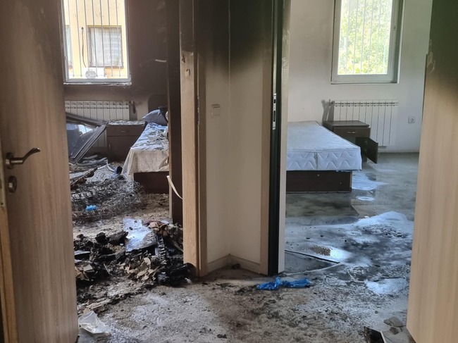 Мъж загина след пожар в социален дом