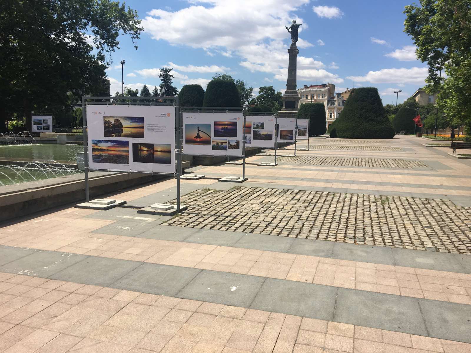 Фотоизложба за Дунав радва русенци и гости на града