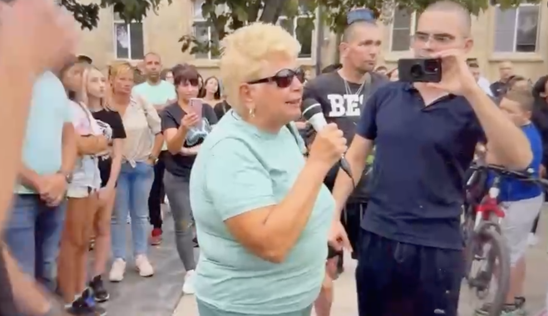 Протестът пред Съдебната палата в Русе